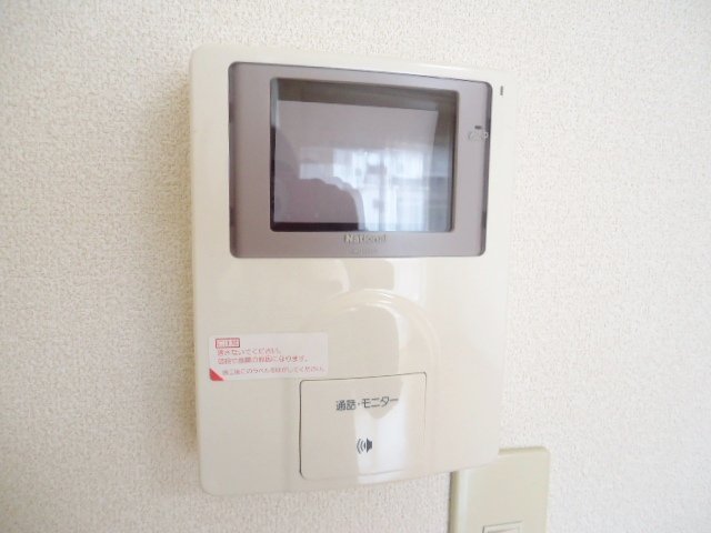 拡大写真:クレシア Crecia 1階103のカメラ付インターホン