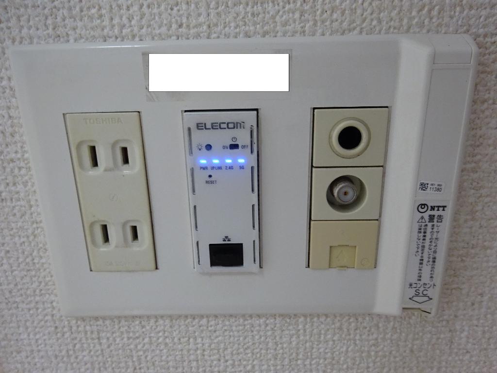 拡大写真:ウィスティリア 2階202のインターネット(Wi-Fi付)機器