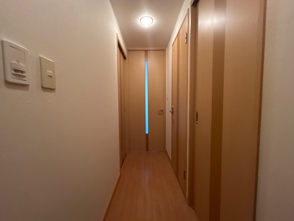 拡大写真:サン フォレスト 1階102の廊下