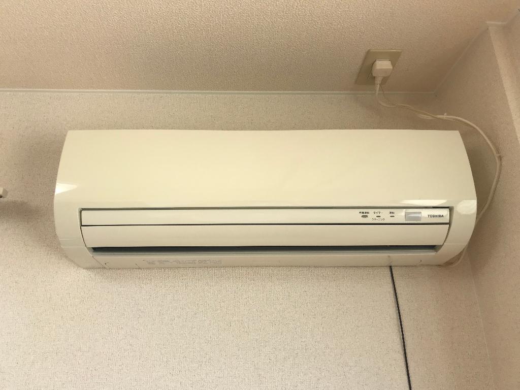 拡大写真:ラビットヒルズⅡ 1階103のエアコン