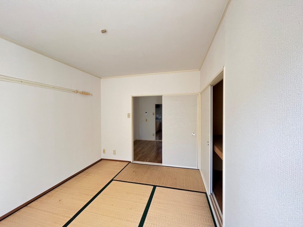 拡大写真:ドミールハセ 1階101の室内