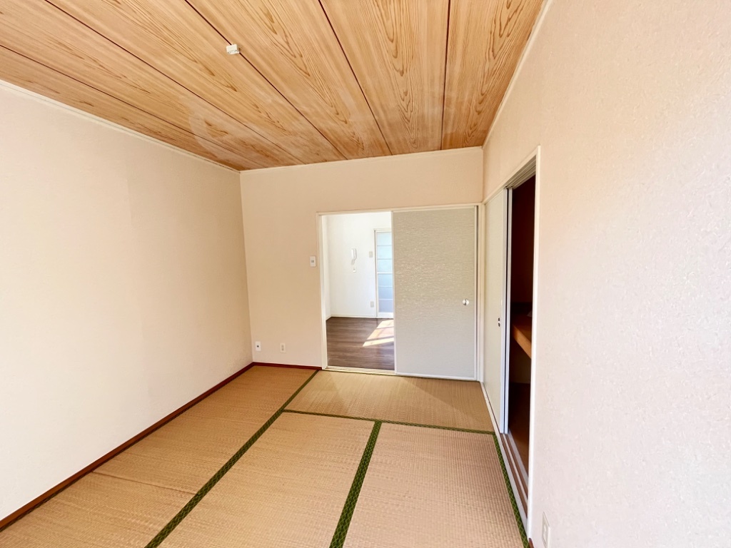 拡大写真:ドミールハセ 2階201の室内