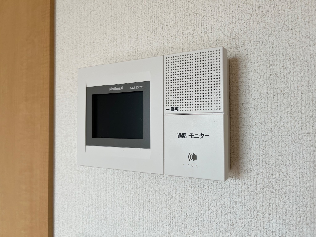 拡大写真:Hermitage 2階202のカメラ付インターホン