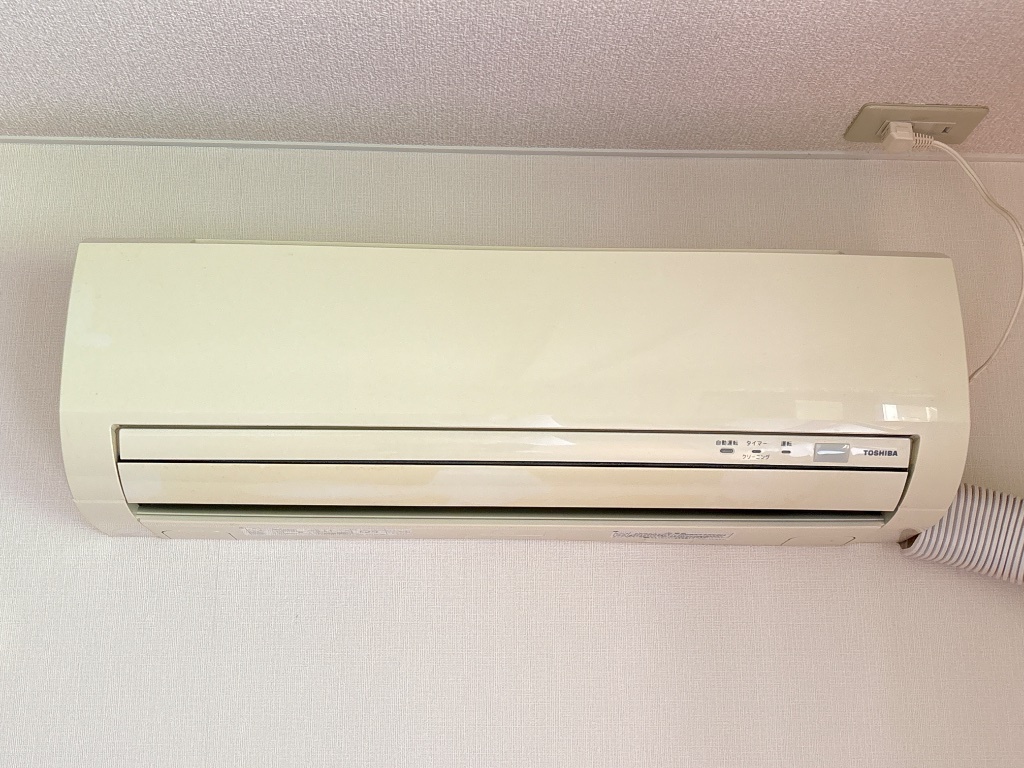 拡大写真:フロイデB 2階201のエアコン