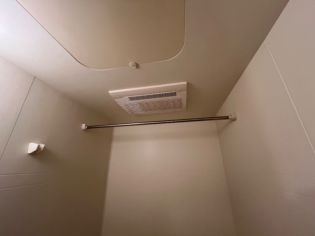 拡大写真:ルナフィット 1階106の浴室乾燥機