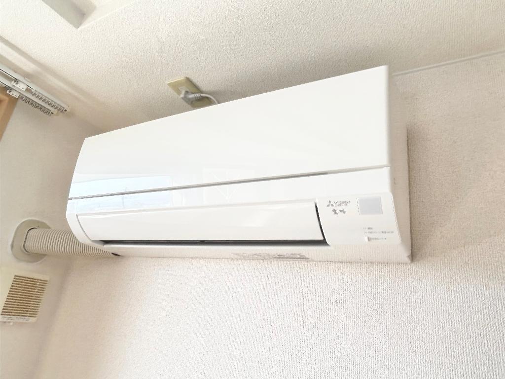 拡大写真:パラシオン旭B 2階201のエアコン