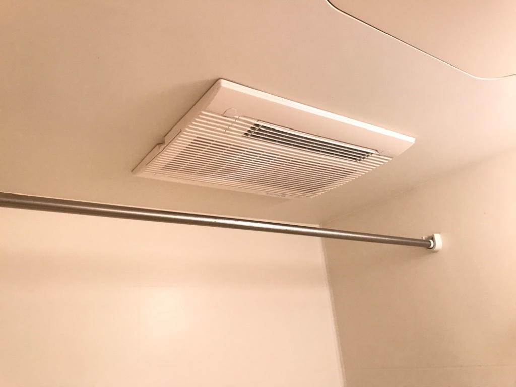 拡大写真:アメニティハイツ大崎 2階202の浴室乾燥機