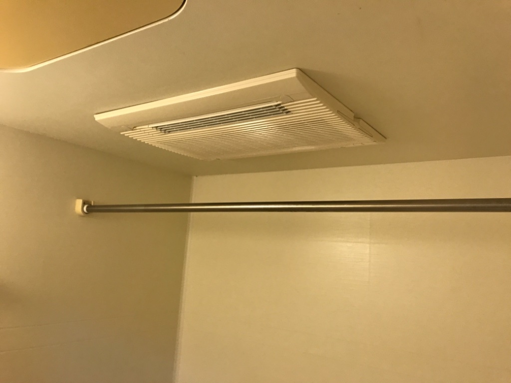 拡大写真:アクアライフ エムズ 1階101の浴室乾燥機