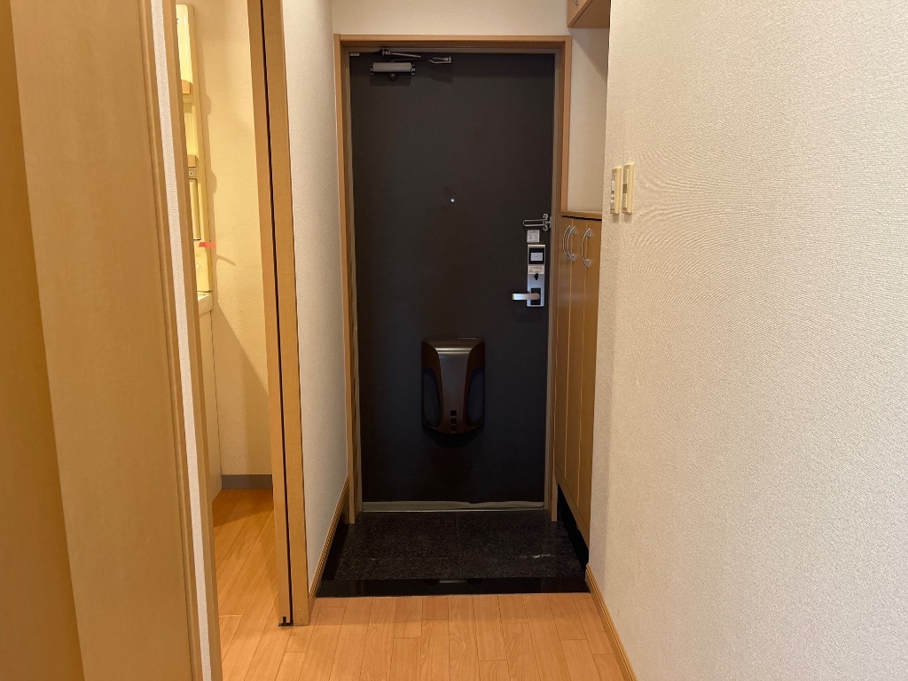 拡大写真:アーバンヒルズほなみ 1階101の玄関