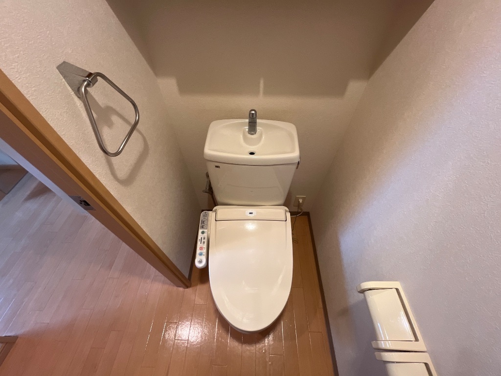 拡大写真:アーバンヒルズほなみ 1階101のトイレ