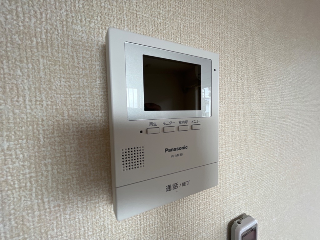 拡大写真：クレスト　ヒルズ 1階101のカメラ付インターホン