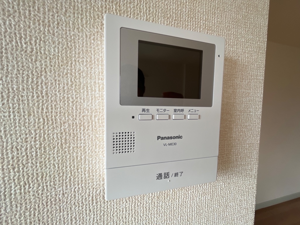 拡大写真:クレスト ヒルズ 1階105のカメラ付インターホン