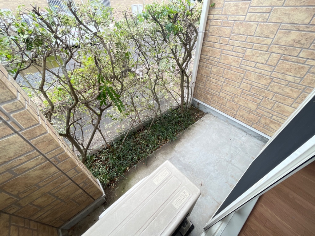 拡大写真:クレスト ヒルズ 1階105の専用庭