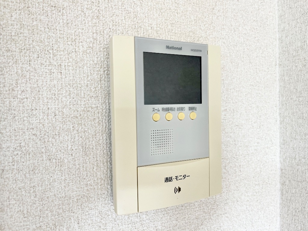 拡大写真:プロスペラーレ 2階205のカメラ付インターホン