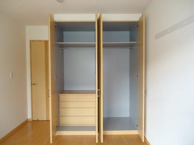 拡大写真：加古川市尾上町池田 2階203のクローゼット