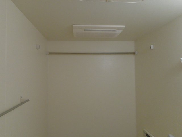 拡大写真:L’acorn 1階105の浴室乾燥機(イメージ)