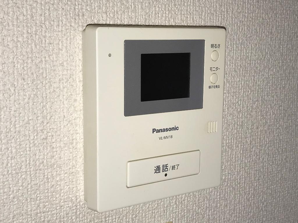 拡大写真:プラドール松田A 1階102のカメラ付インターホン