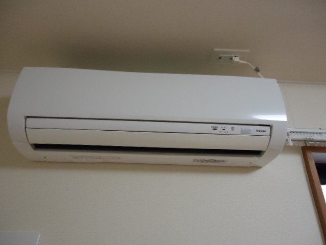 拡大写真:ヴィア グラン シャリオ 1階103のエアコン