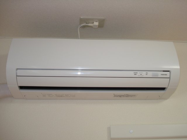 拡大写真:カサベルデ 1階101のエアコン
