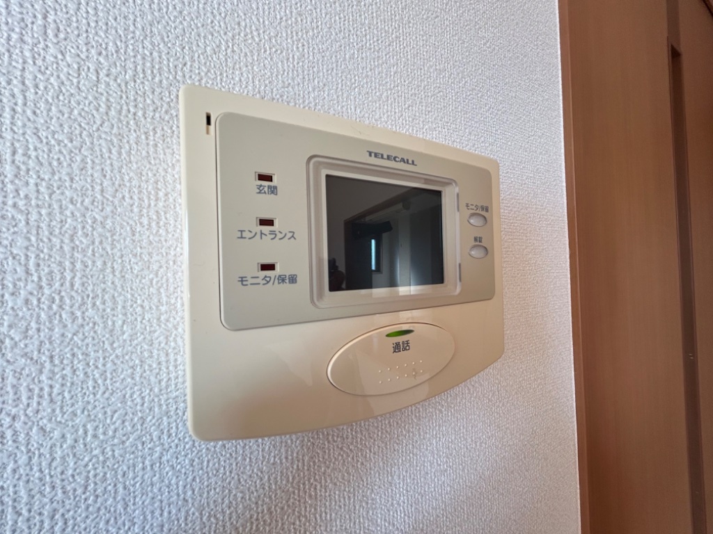 拡大写真:ヴィラ・クレスト 3階302のカメラ付インターホン