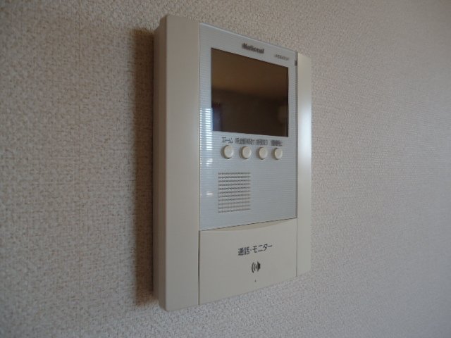 拡大写真:コンフォート チェンバー 1階103のカメラ付インターホン