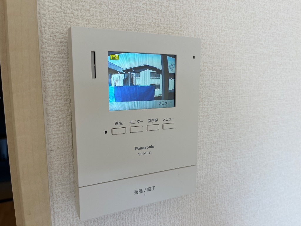 拡大写真:シェルル南方 1階106のカメラ付インターホン