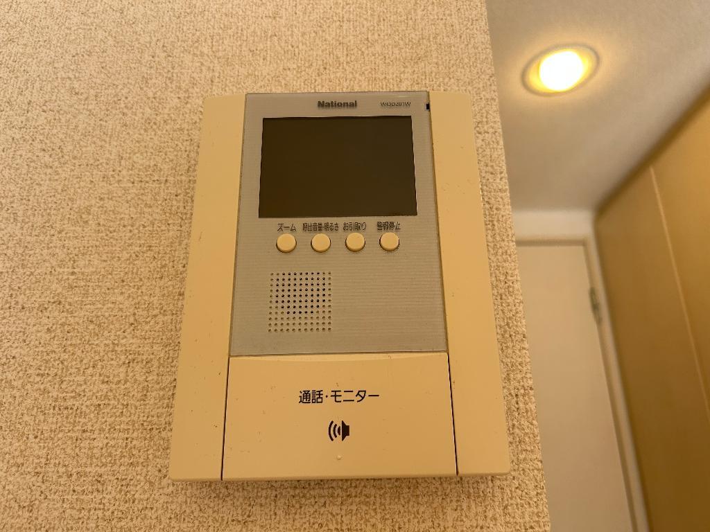 拡大写真:SunGarden -サンガーデン- 1階102のカメラ付インターホン