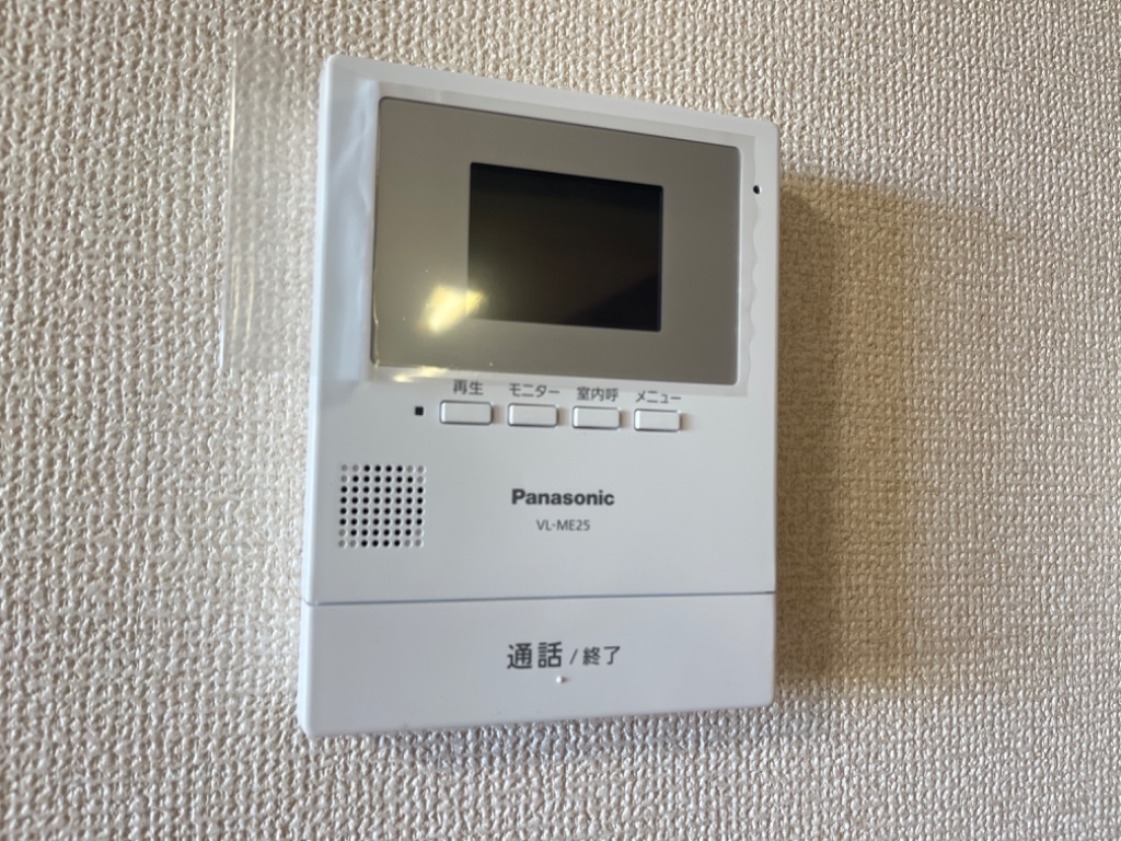 拡大写真:エルシャトーⅢ 2階206のカメラ付インターホン