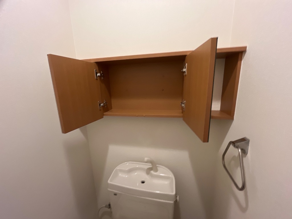 拡大写真:マーキュリーパレスⅡ 2階203のトイレ収納