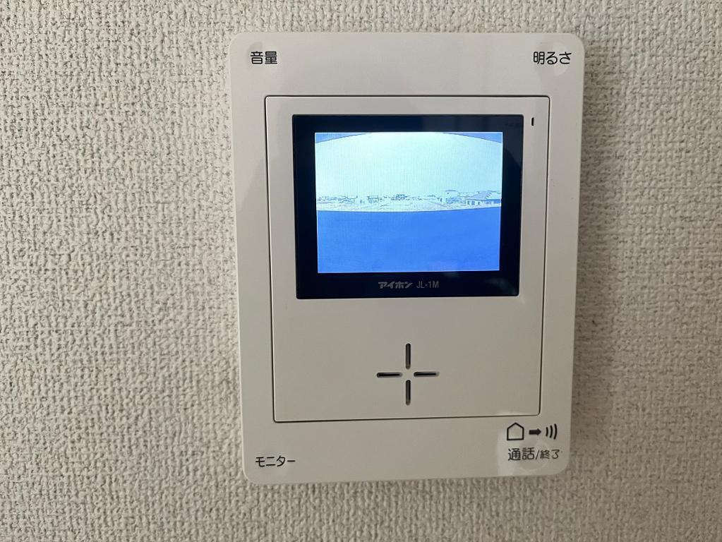 拡大写真:アンジュ・フォンティーヌ 2階205のカメラ付インターホン