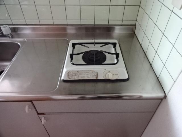拡大写真:リヴィエラ二葉町 6階605のキッチン