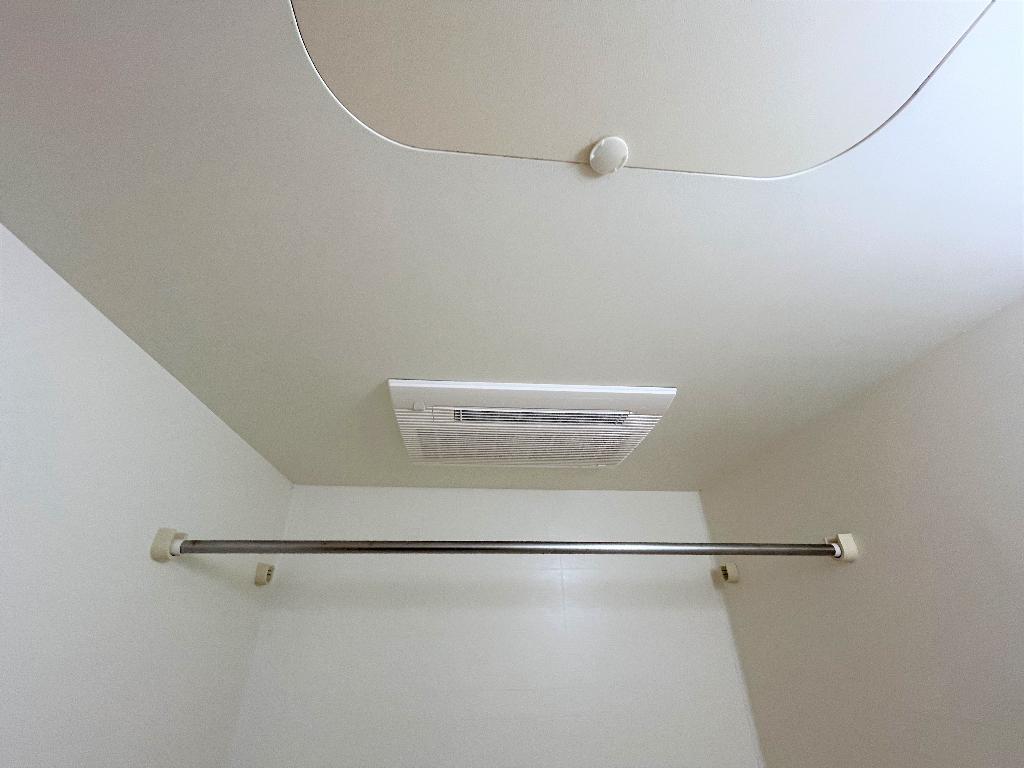 拡大写真：コーポ　ひまわり 2階201の浴室乾燥機