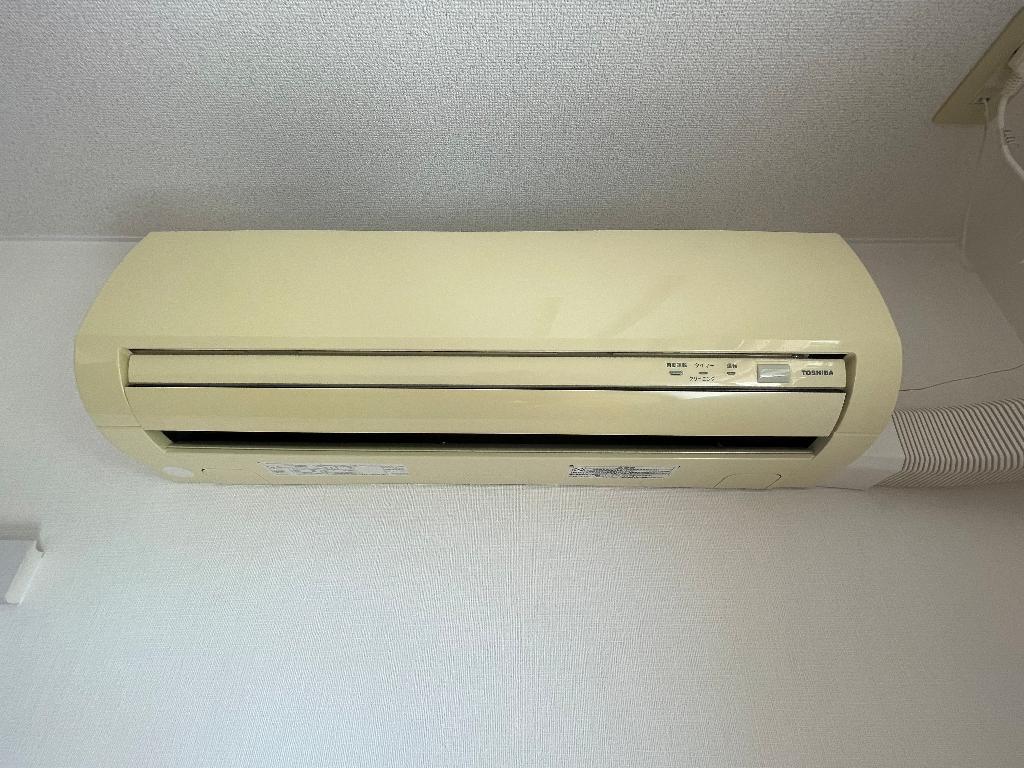 拡大写真:フローラ滑川 1階102のエアコン