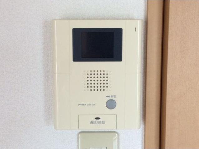 拡大写真:TTM・CALM 7階702のカメラ付インターホン