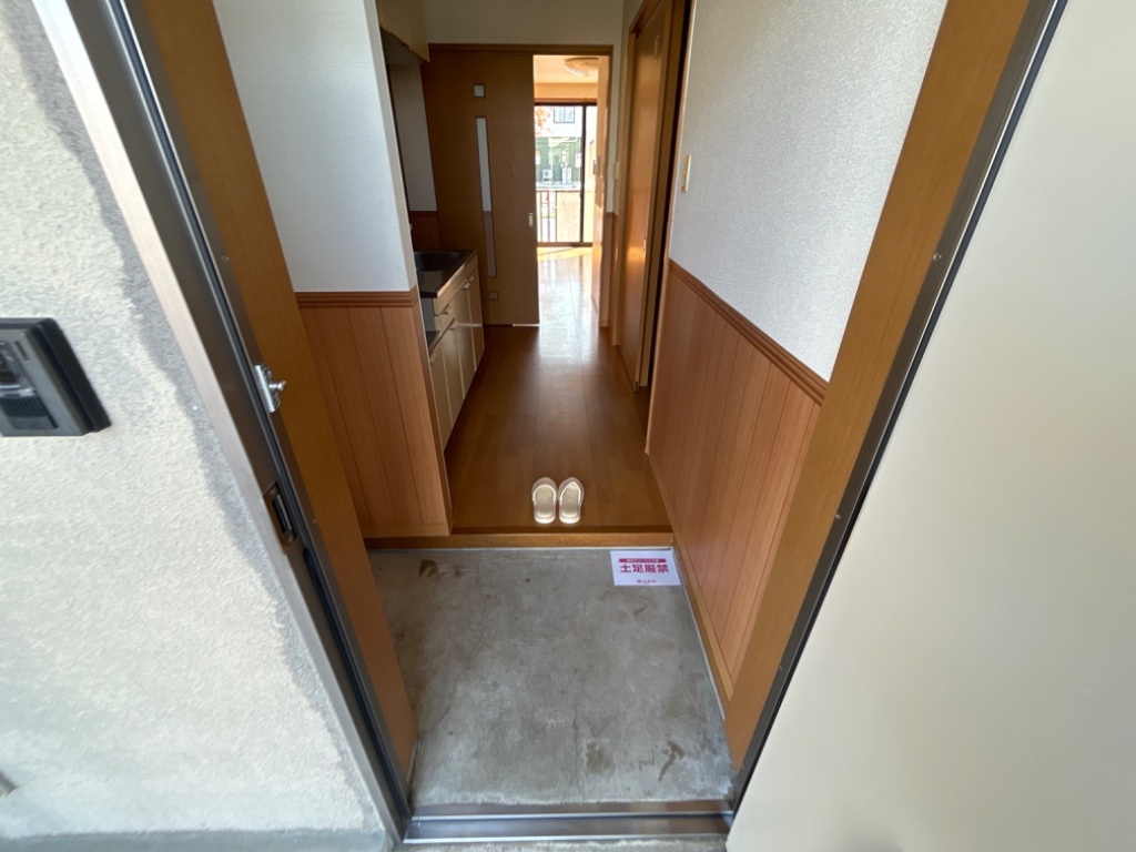拡大写真:コーポなごみ 1階105の玄関