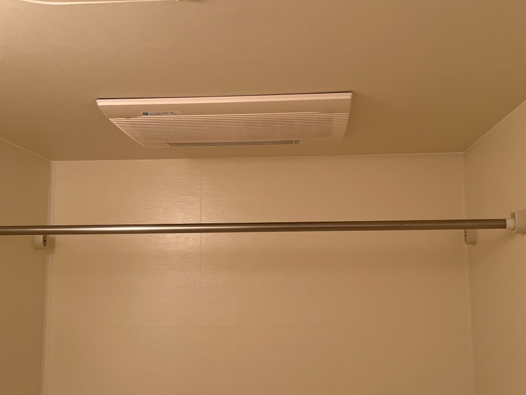 拡大写真:パステルヒルズ 1階102の浴室乾燥機