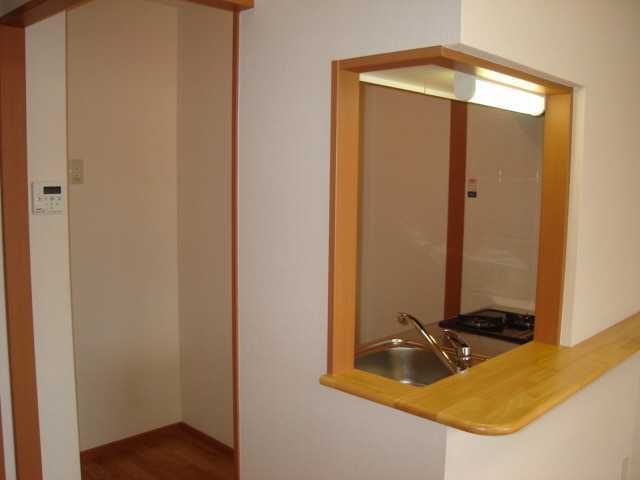 拡大写真:サンコート東原 2階203のキッチン