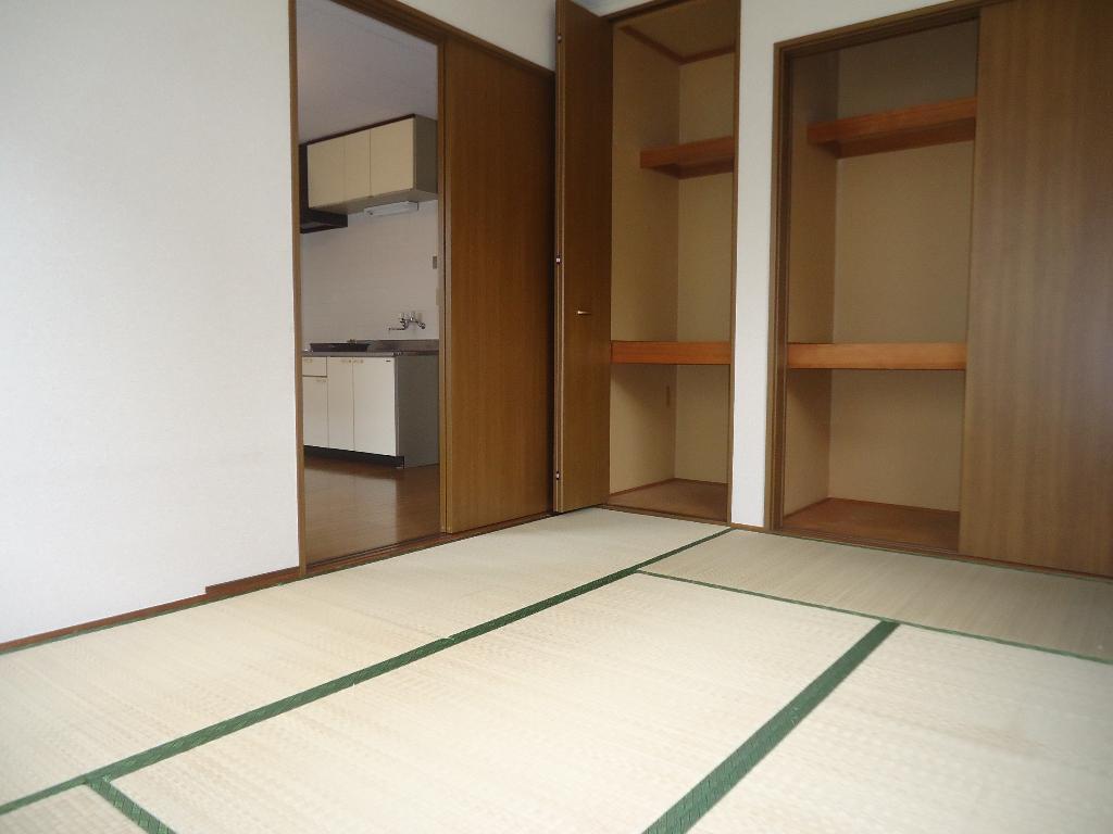 拡大写真:シティコートC 1階102の和室