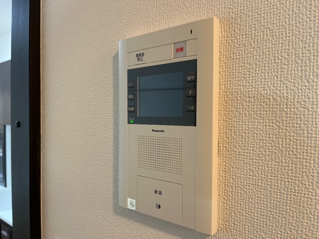 拡大写真:SIM(シム) 2階206のカメラ付インターホン