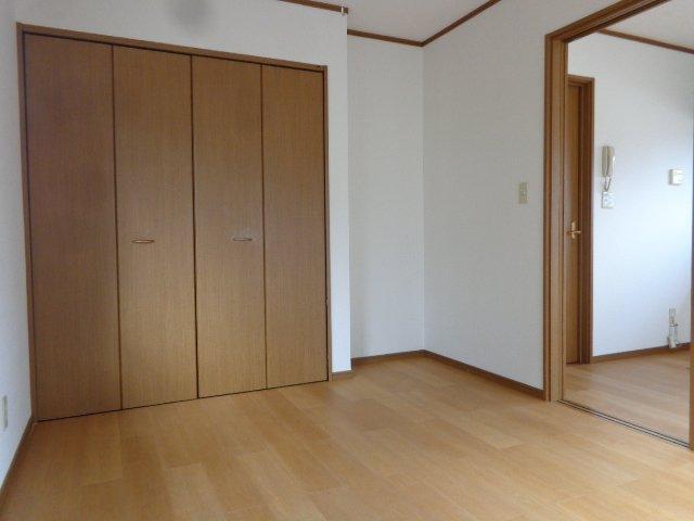 拡大写真：盛岡市永井１６地割 1階1の洋室（１Ｆ）