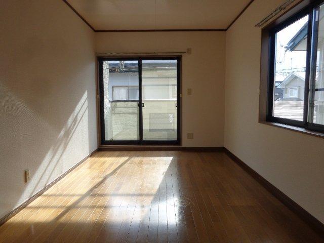拡大写真：盛岡市永井１６地割 1階1の洋室（２Ｆ）