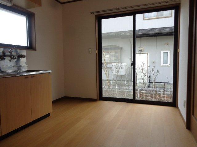 拡大写真：盛岡市永井１６地割 1階1のキッチン