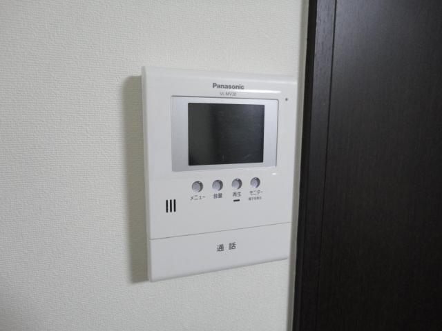 拡大写真:ポートM 1階107のカメラ付インターホン