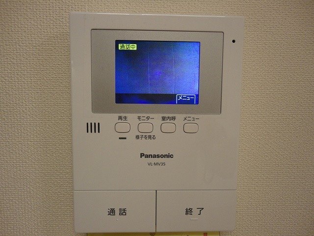 拡大写真:スターテラス喜入 1階103のカメラ付インターホン