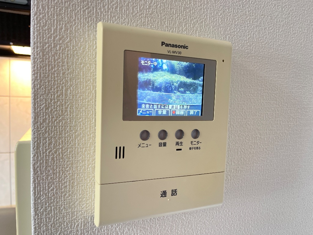 拡大写真:ポラリス 1階102のカメラ付インターホン