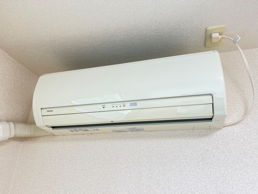 拡大写真:エクセル・パレス 1階102のエアコン