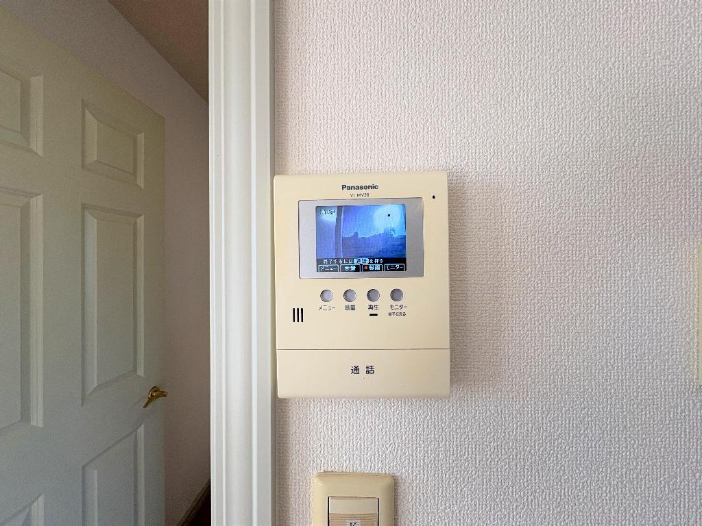 拡大写真:HOPE HOUSE 2階205のカメラ付インターホン