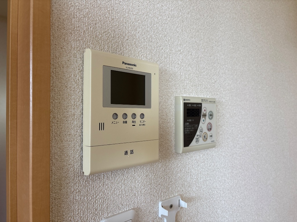 拡大写真:CasaBonneur 2階206のカメラ付インターホン