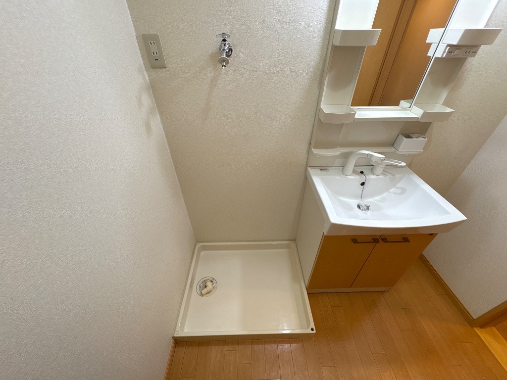 拡大写真:CasaBonneur 2階206の洗濯機置場