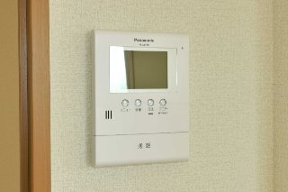 拡大写真:カーサ・エスペランサ 2階202のカメラ付インターホン
